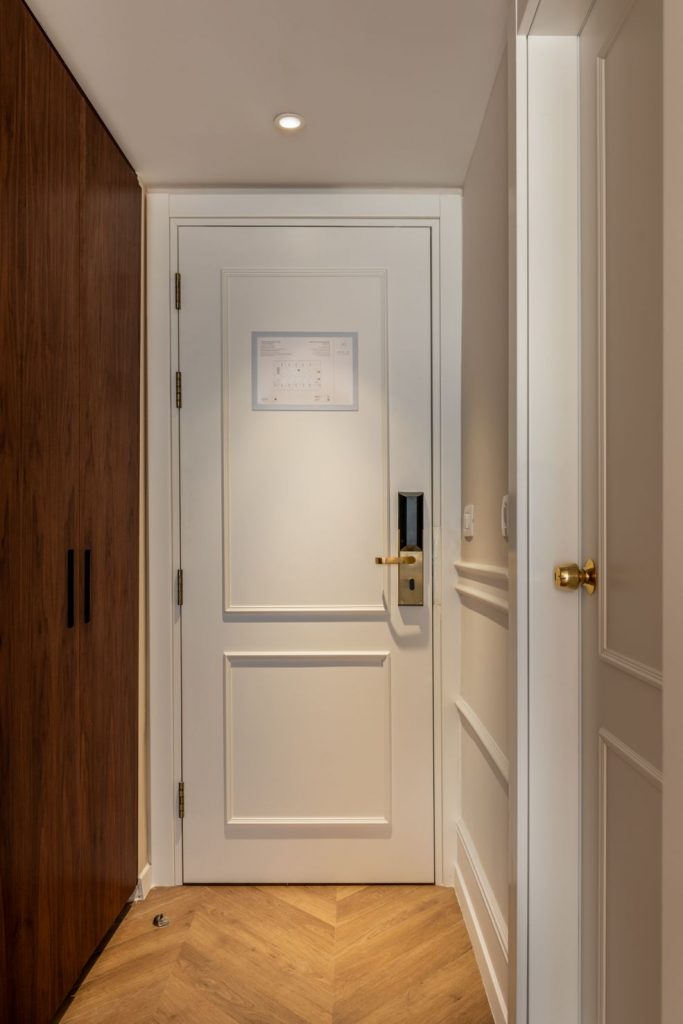 דלתות אקוסטיות בהתאמה אישית לבתי מלון
